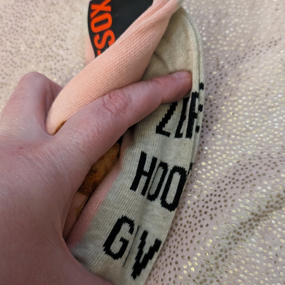 Zero Hoots Given Owl Women's Crew Socks Size 9-11 Blush Hot Sox Fashion New - Picture 3 of 3